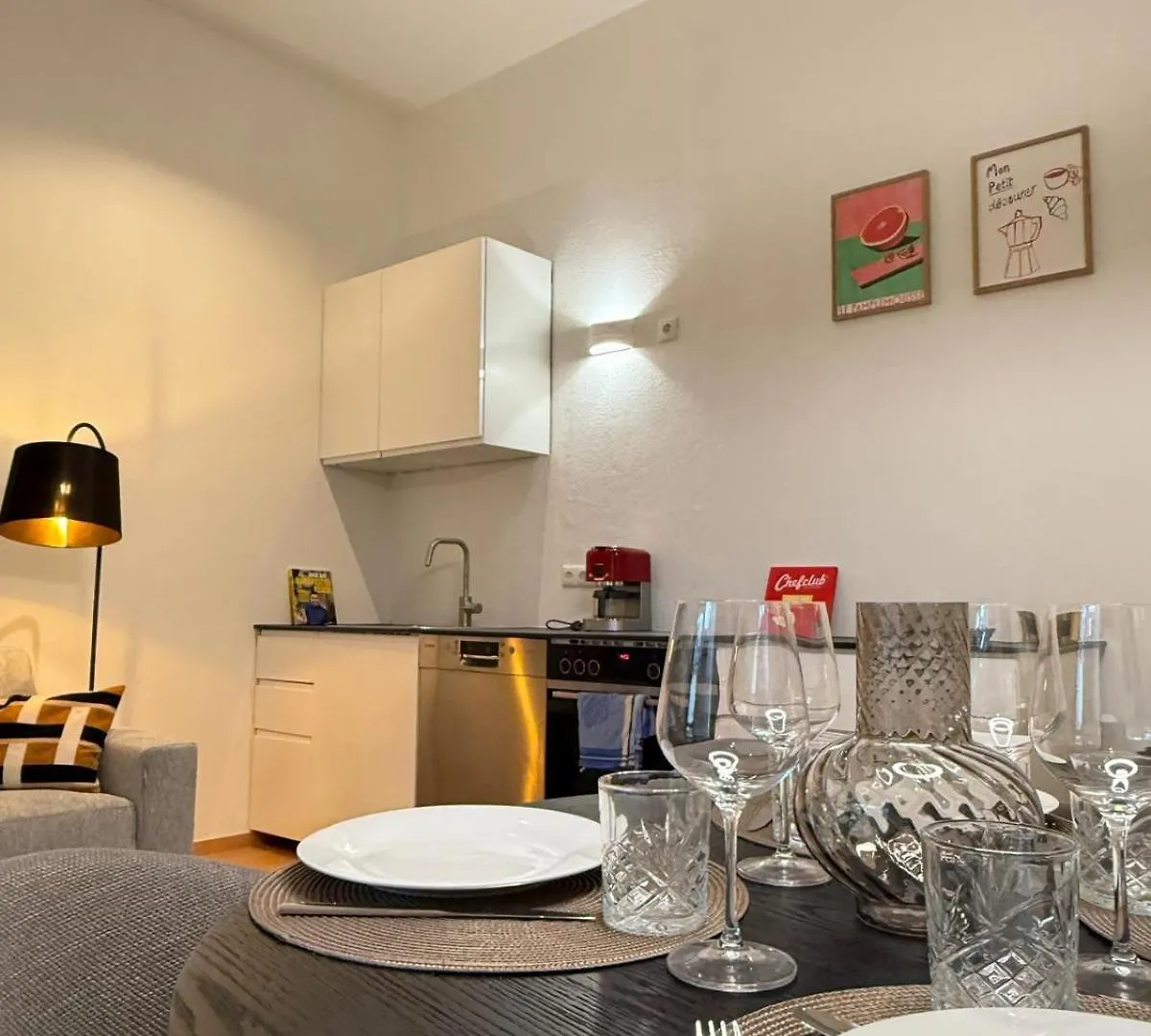 Stylish Renovated Apartment In Central Location Munich Germany
